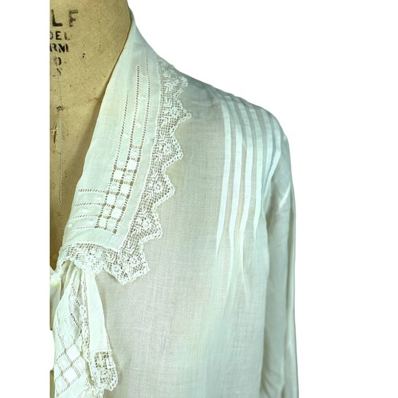 Edwardian white blouse with jabot and open work and handmade lace Size M/L - Picture 4 of 10